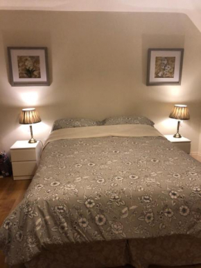 7B Riverside Villas